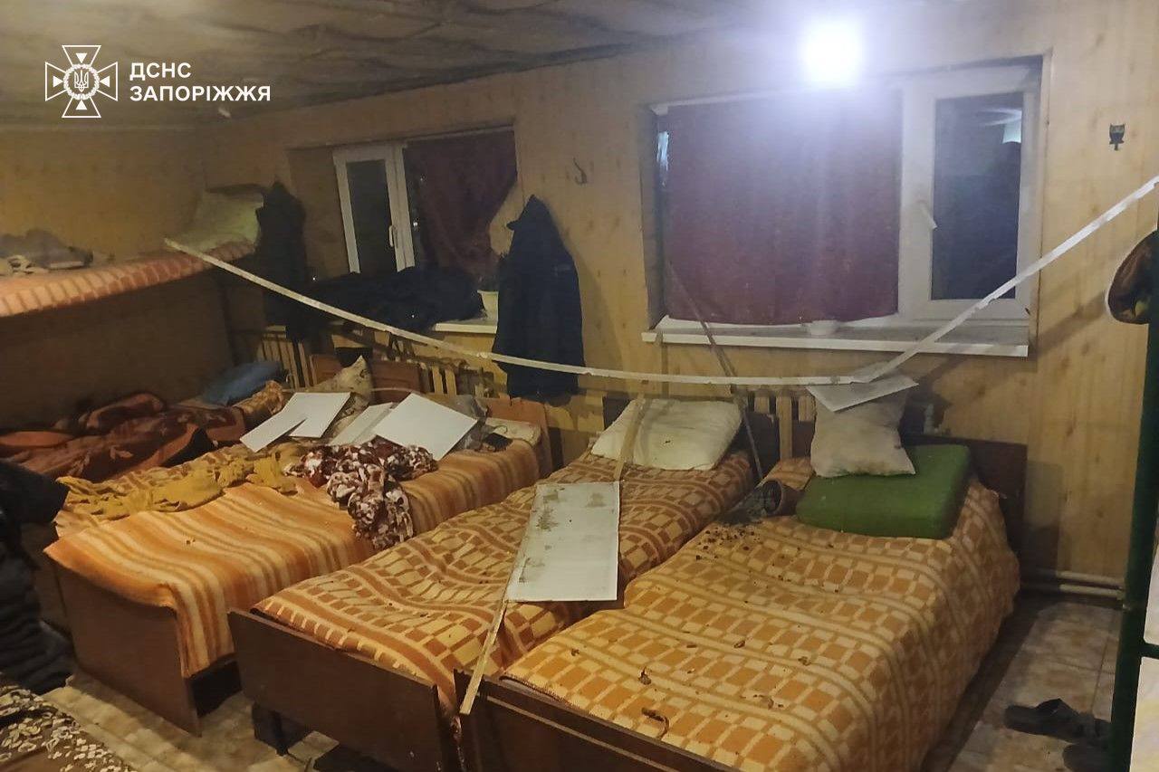 Росіяни атакували пожежно-рятувальну частину на Запоріжжі: є пошкодження 